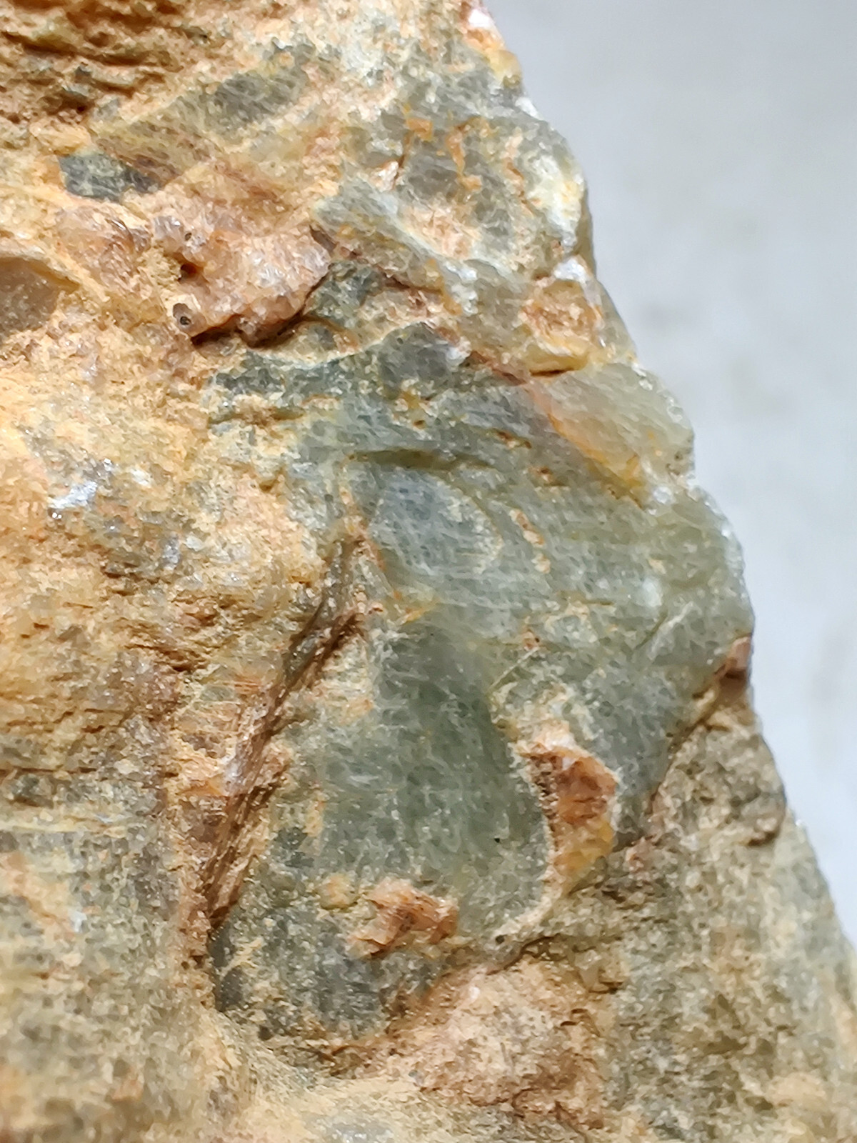 Sapphire crystal, large. Probst Farm, North Carolina. 197 grams.