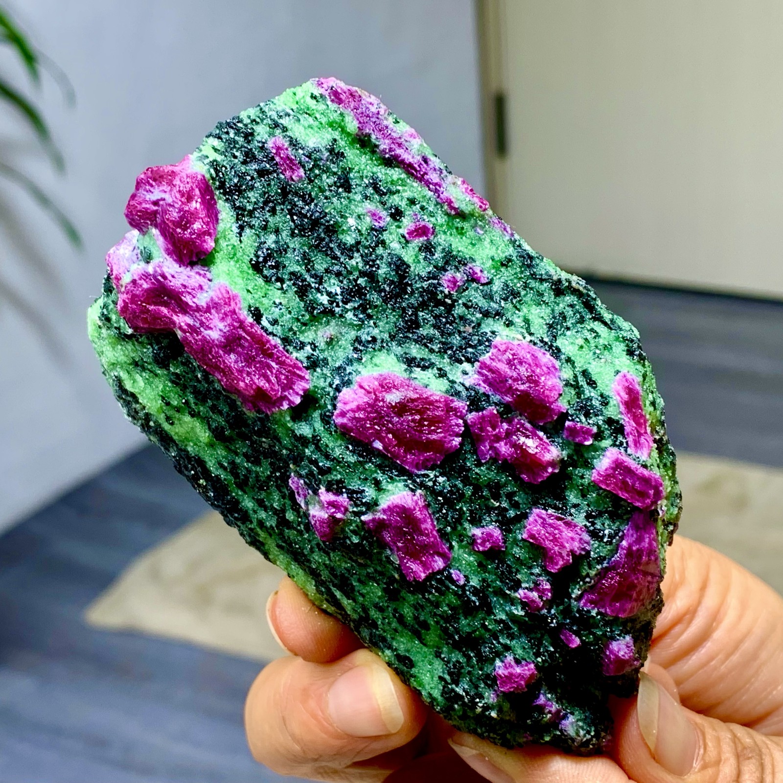 350G Natural green Ruby zoisite (anylite) crystal Chakra Healing Energy