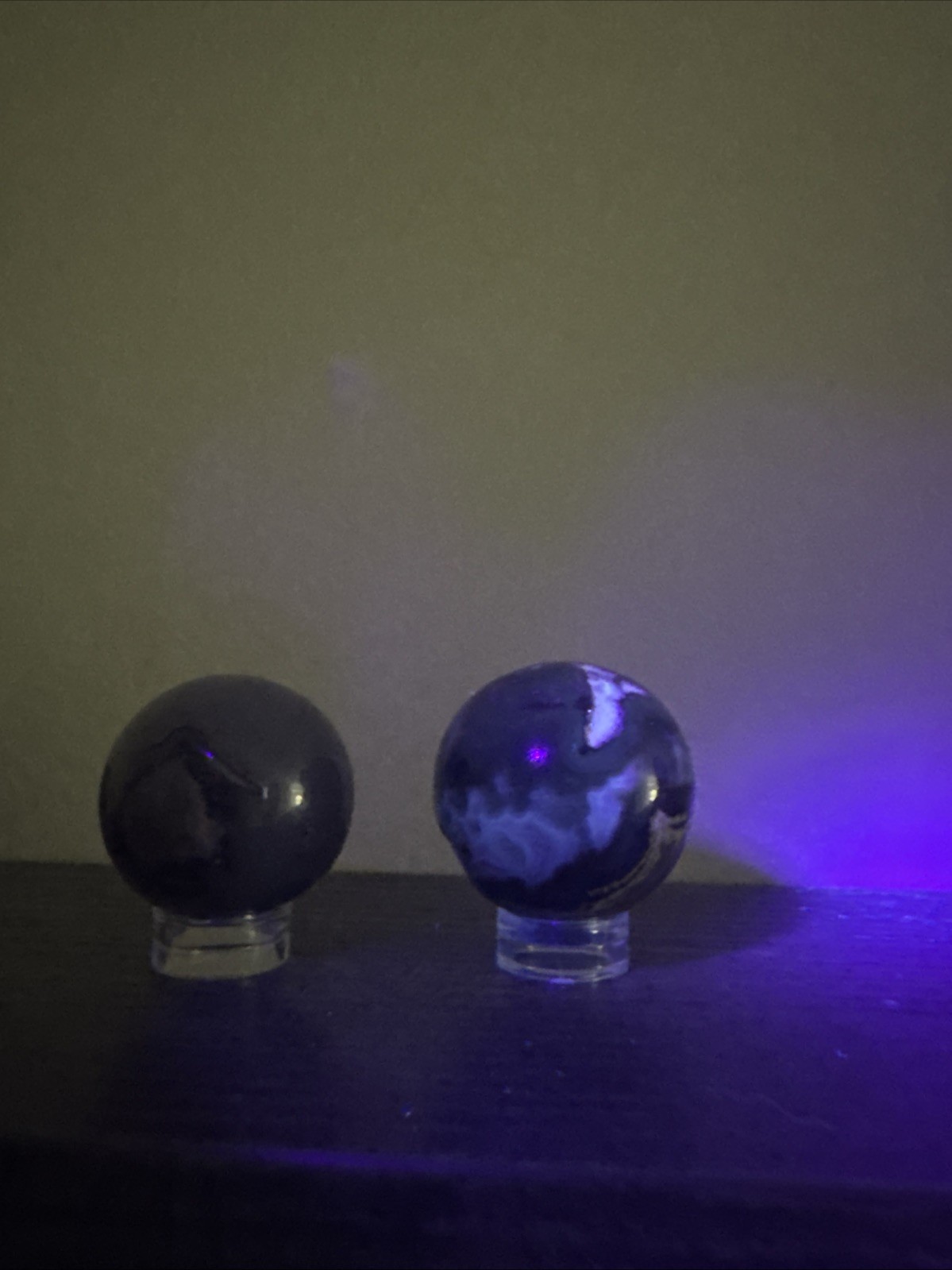 Druzy Mini Volcano Agate Sphere Set Of 4 UV Reactive