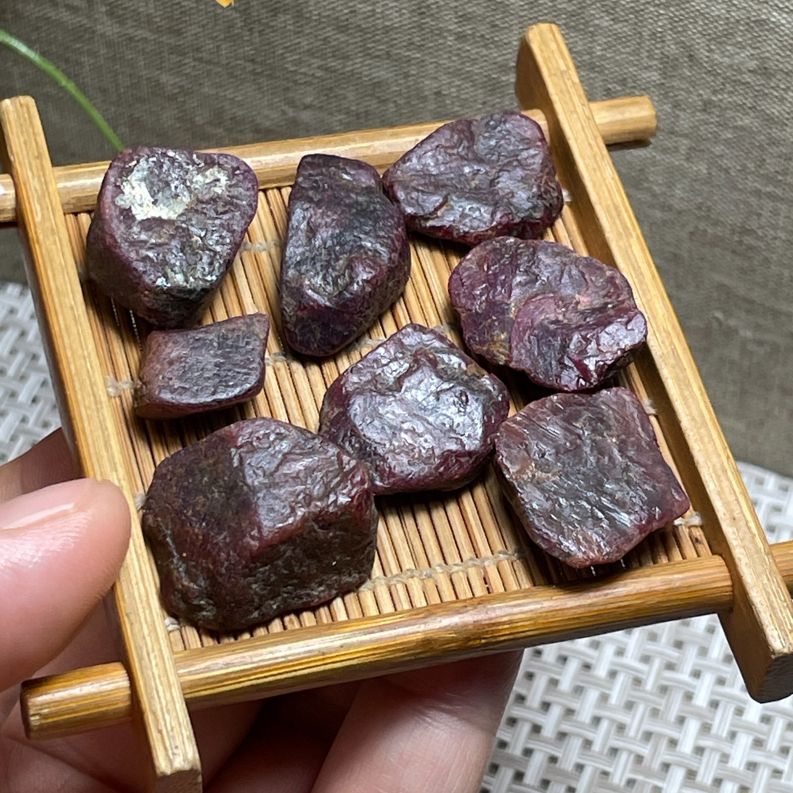 1kg Ruby Corundum stone – Red Sapphire Unprocessed Random shipping