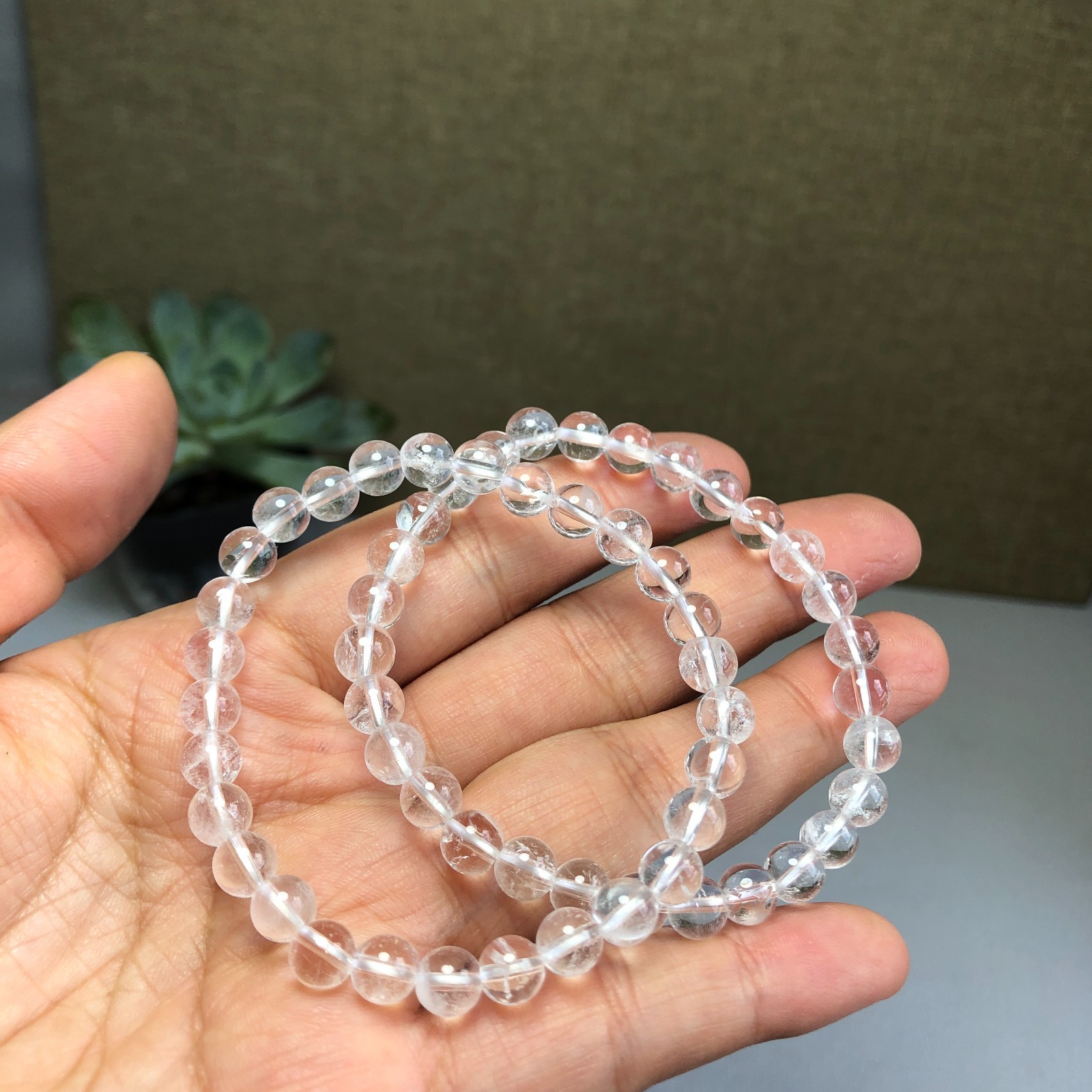 2Pcs Wholesal Natural white crystal bracelets Crystal ball sphere ball 6mm