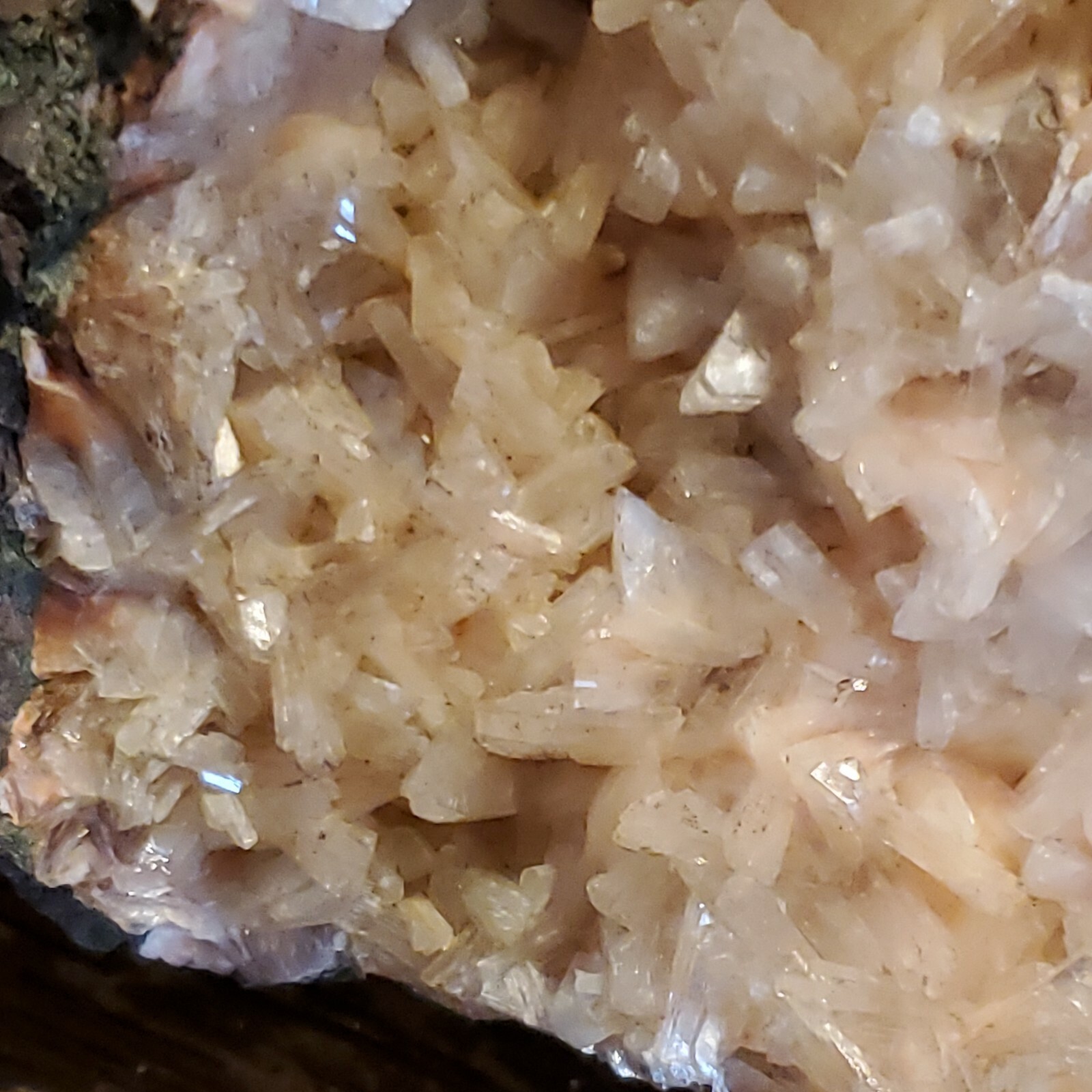 Heulandite Apophylite Stilbite Specimen Approx 1lb 12.8oz, 5in x 3.5in x 2.5in