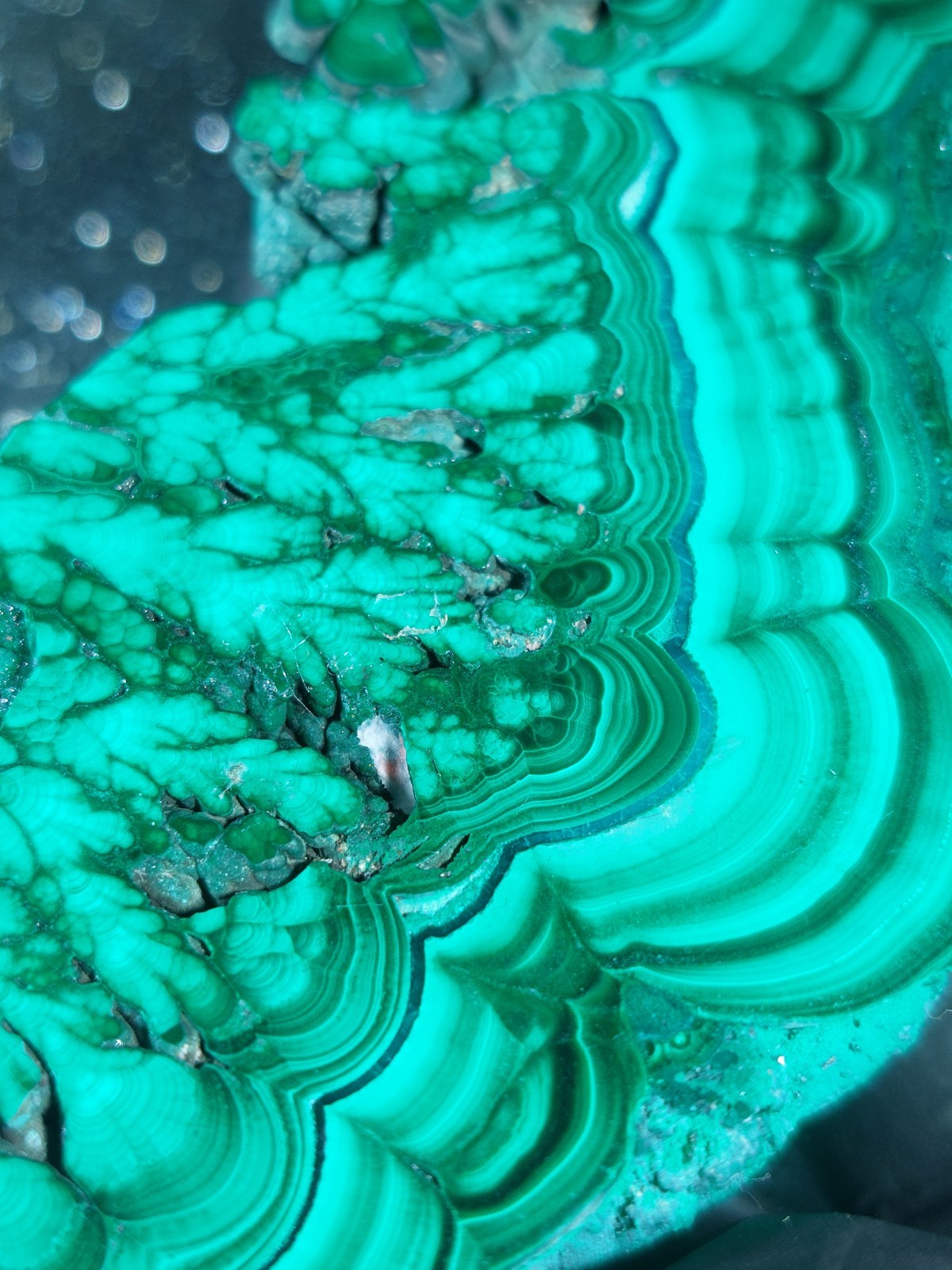 Stunning Malachite & Azurite Slab 142.5g 10.8cm w/ Stand – Gorgeous Banding