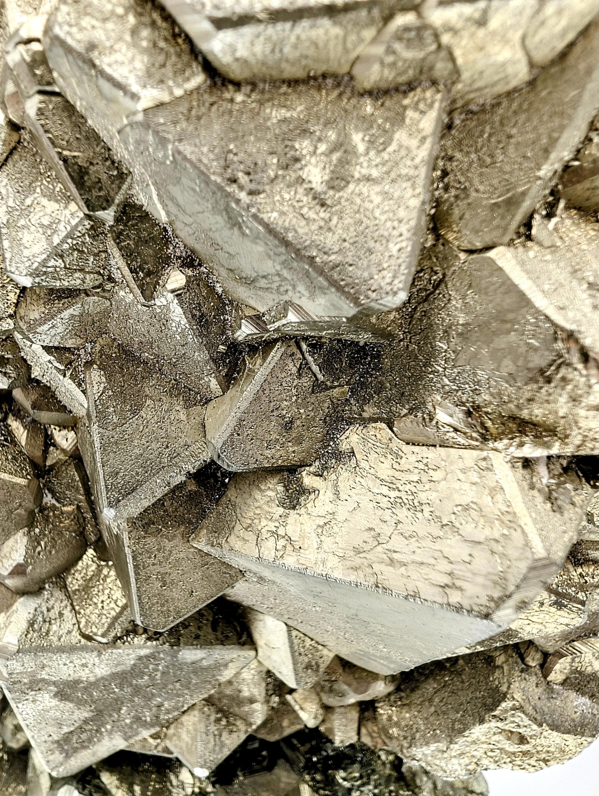 Exceptional very large octahedral Pyrite Crystal – Peru 7.1 KG