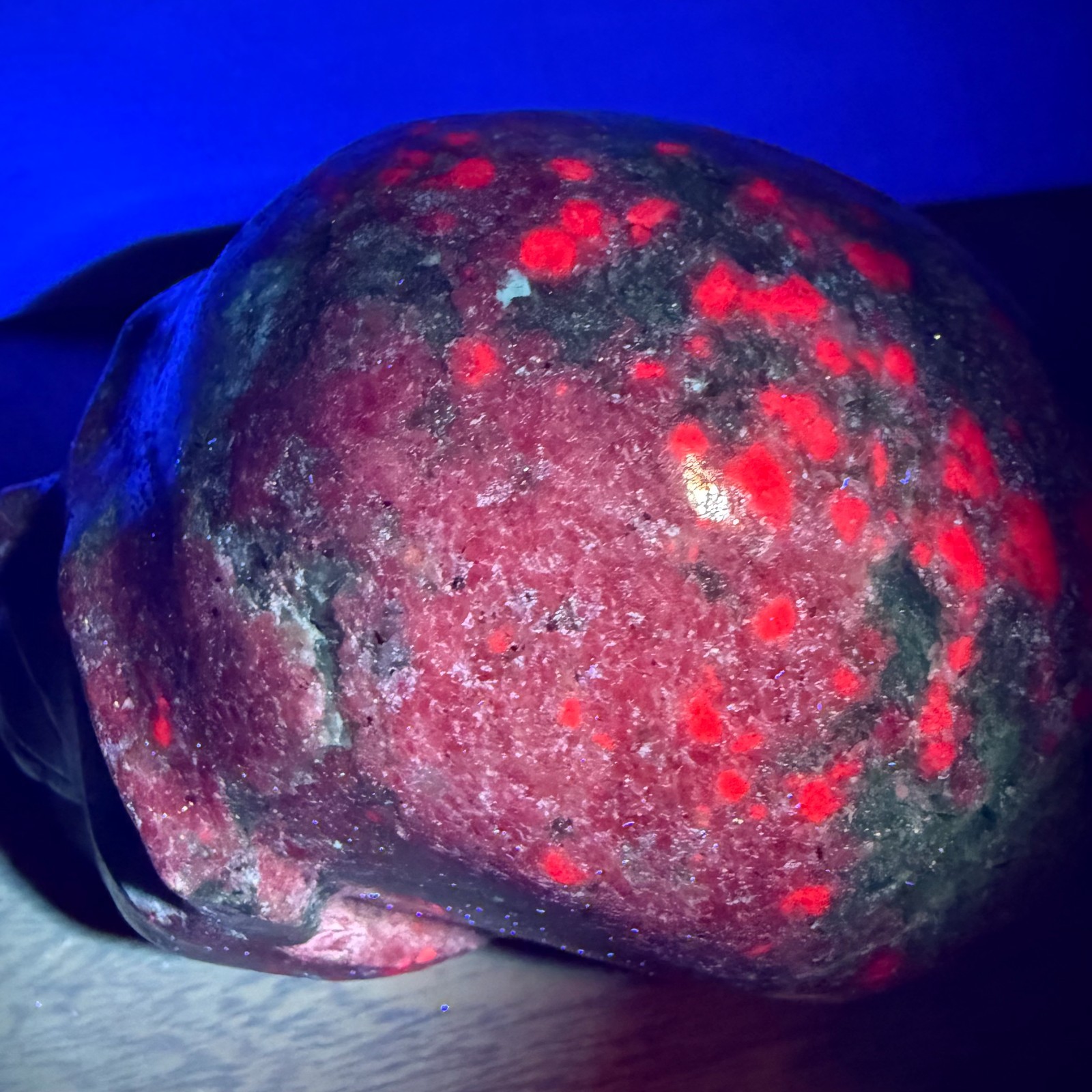1016g Natural Ruby Sapphire Emerald Crystal Skull Mineral Healing