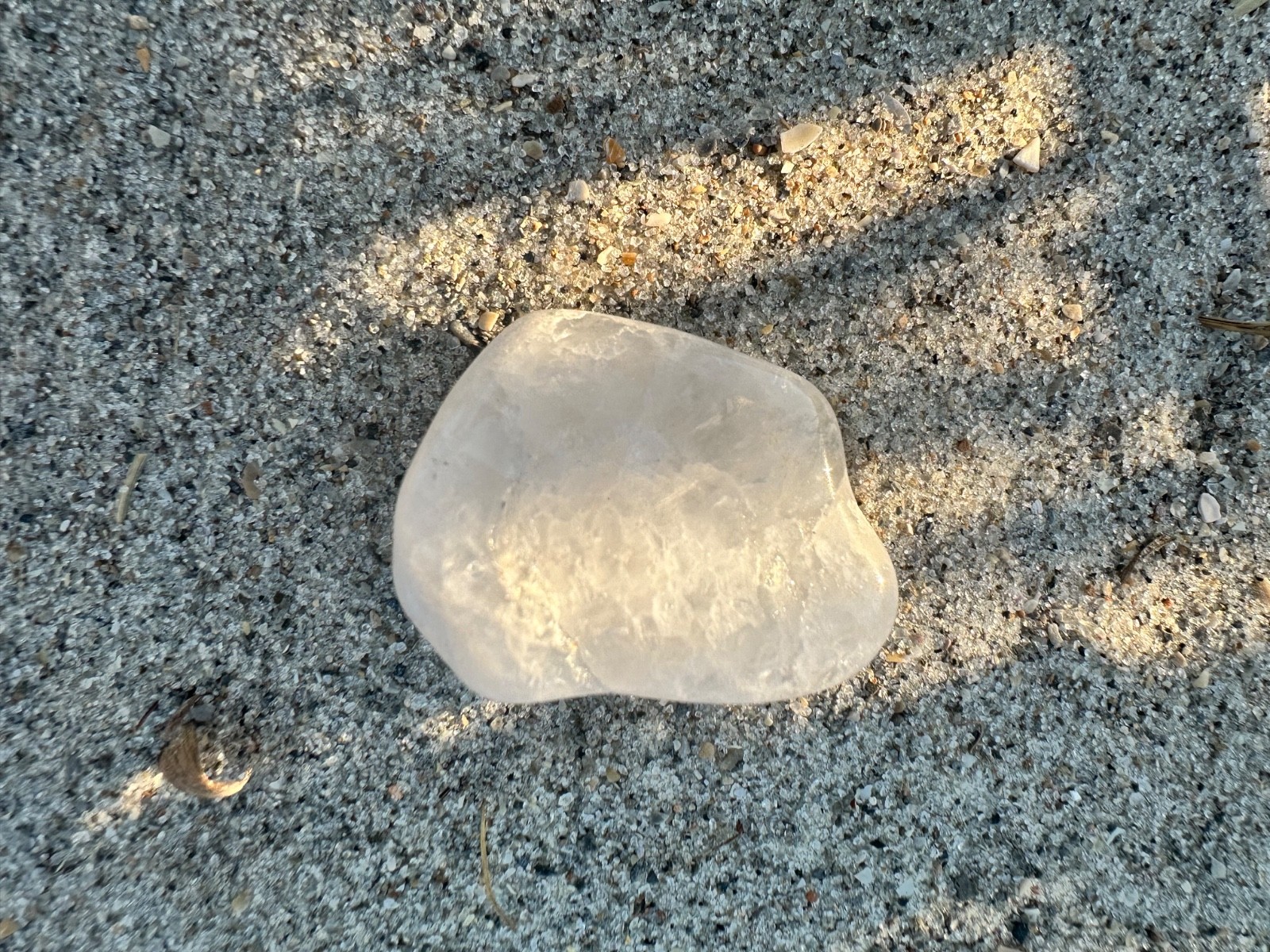 1/2 lb White Quartz Tumbled Stones – Bulk Polished Milky Crystals Lot (8 oz)