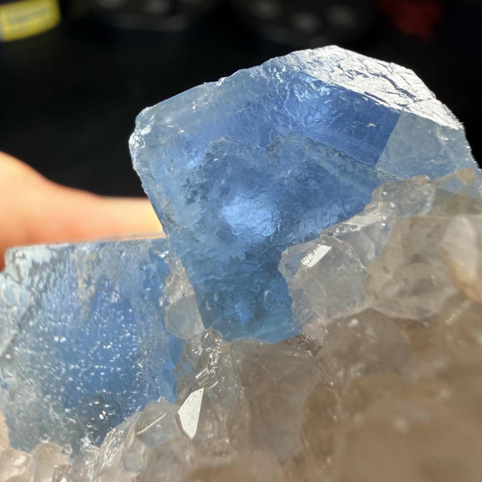 Blue Fluorite Crystals on Quartz Crystal Cluster / New Mexico *VIDEO*
