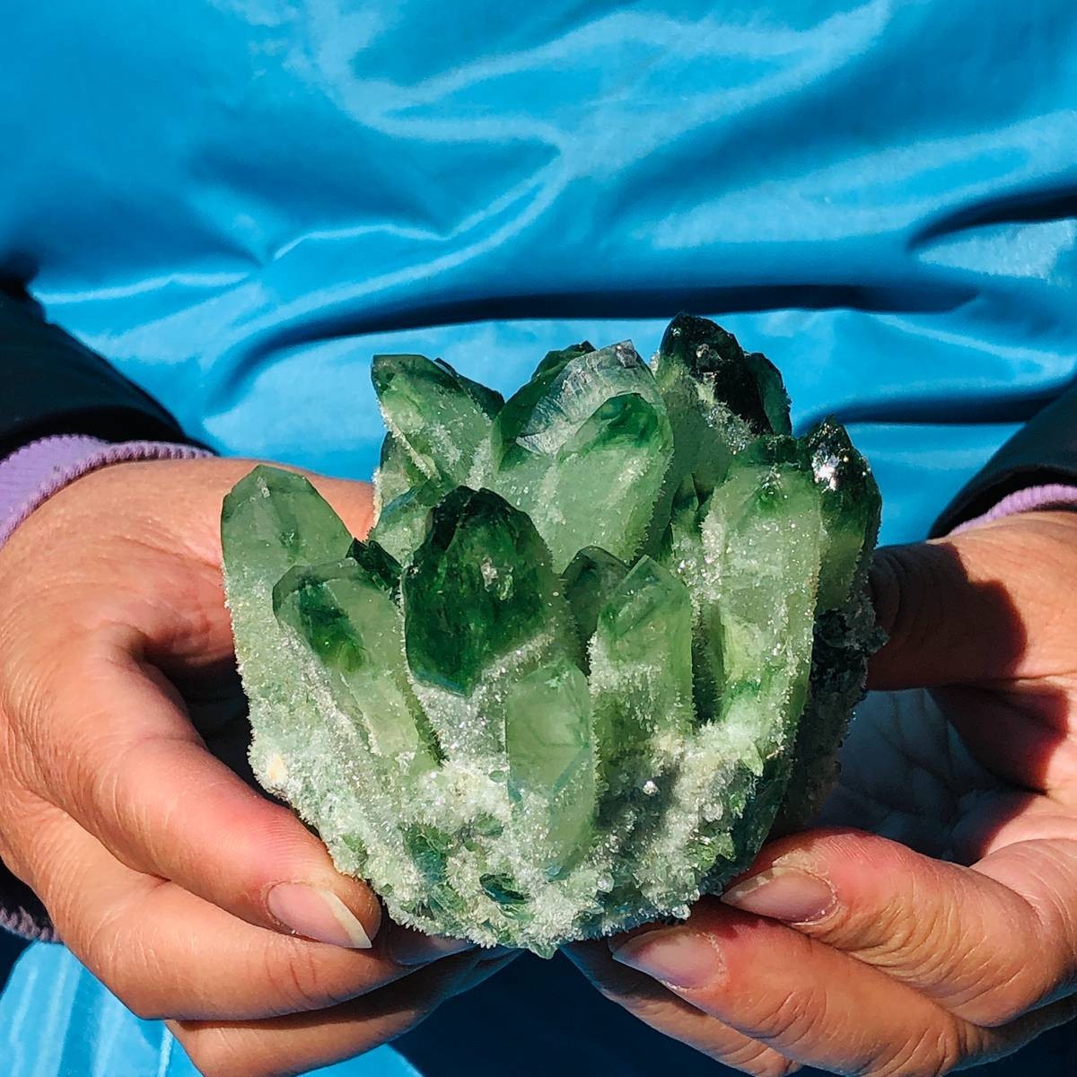 4 piece Lab-Grown Green Crystal Clusters Healing Energy Home Decor 4LB