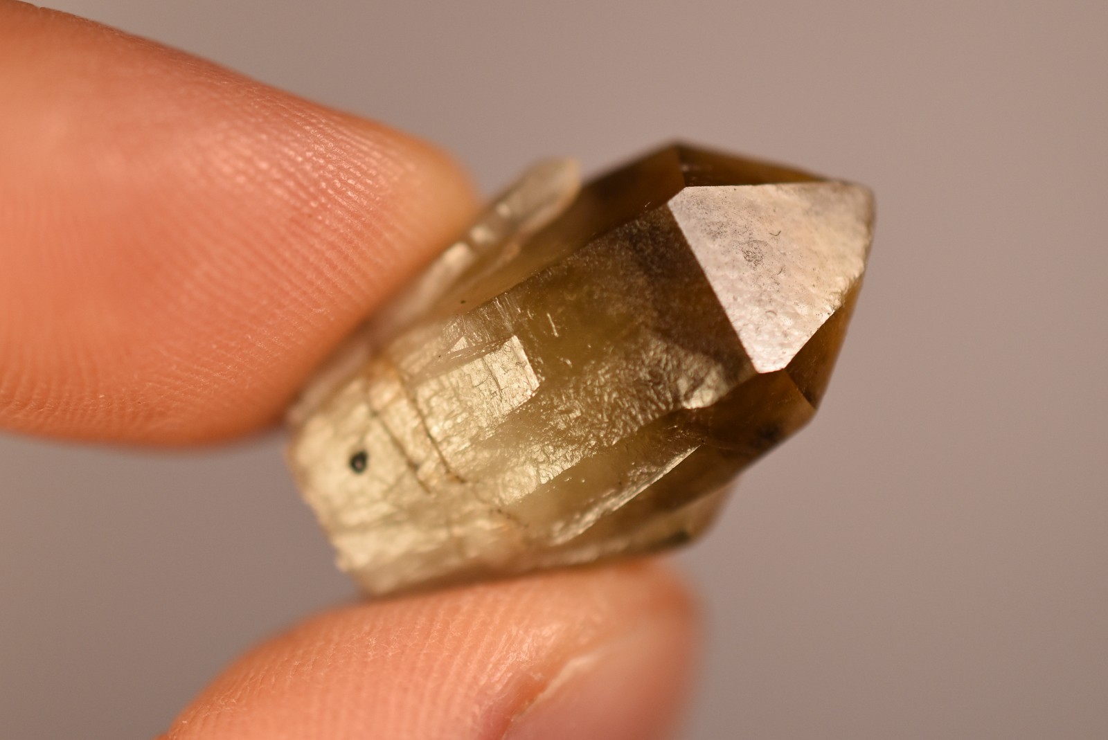 *AUSTRALIAN* SMOKEY QUARTZ Crystal 2.5cm 5.6g Cassiterite Inclusion Torrington
