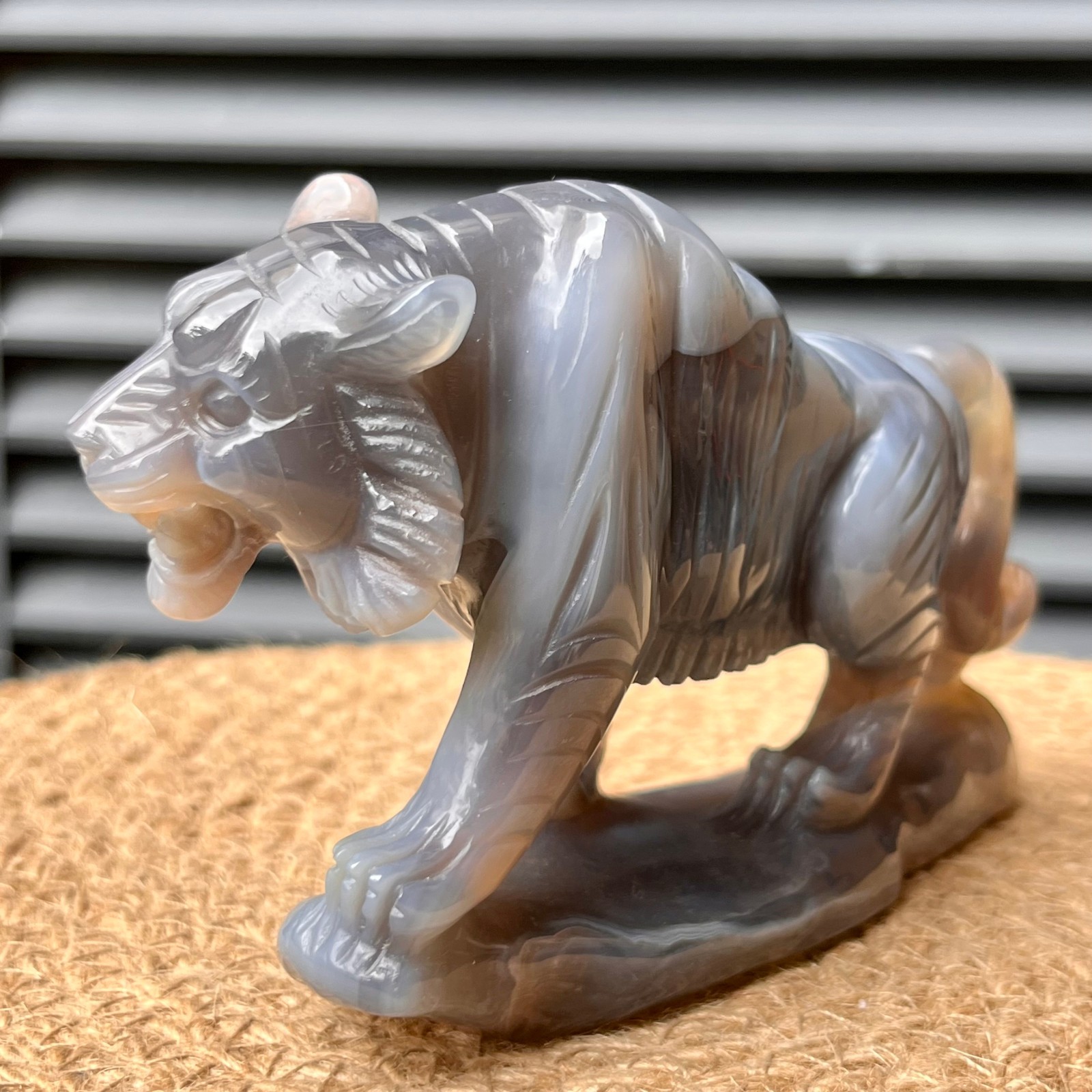 Crystal Agate Tiger Carving Detailed Animal Sculpture Stone 436 g
