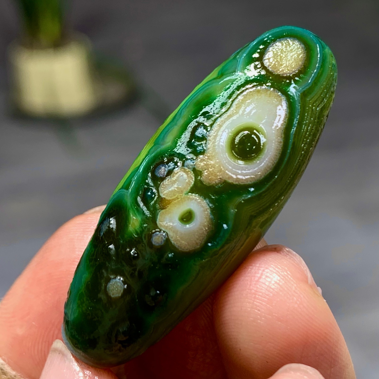 13G Rare! Natural Gobi Agate eye Raw Stone/Crystal Palm Stone Madagascar