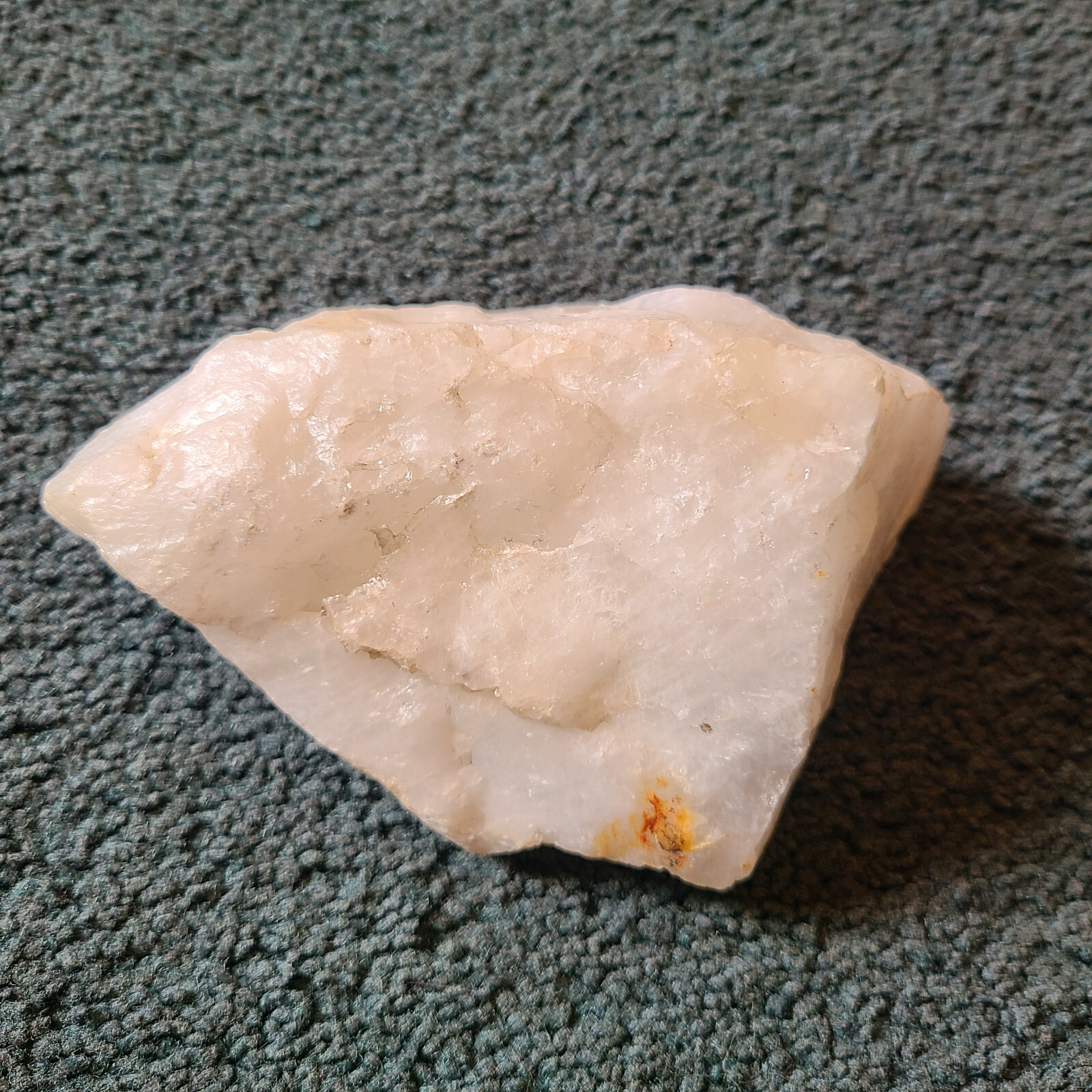 raw white quartz rock 5 lbs medium size 5 inches in length rocks and mineral