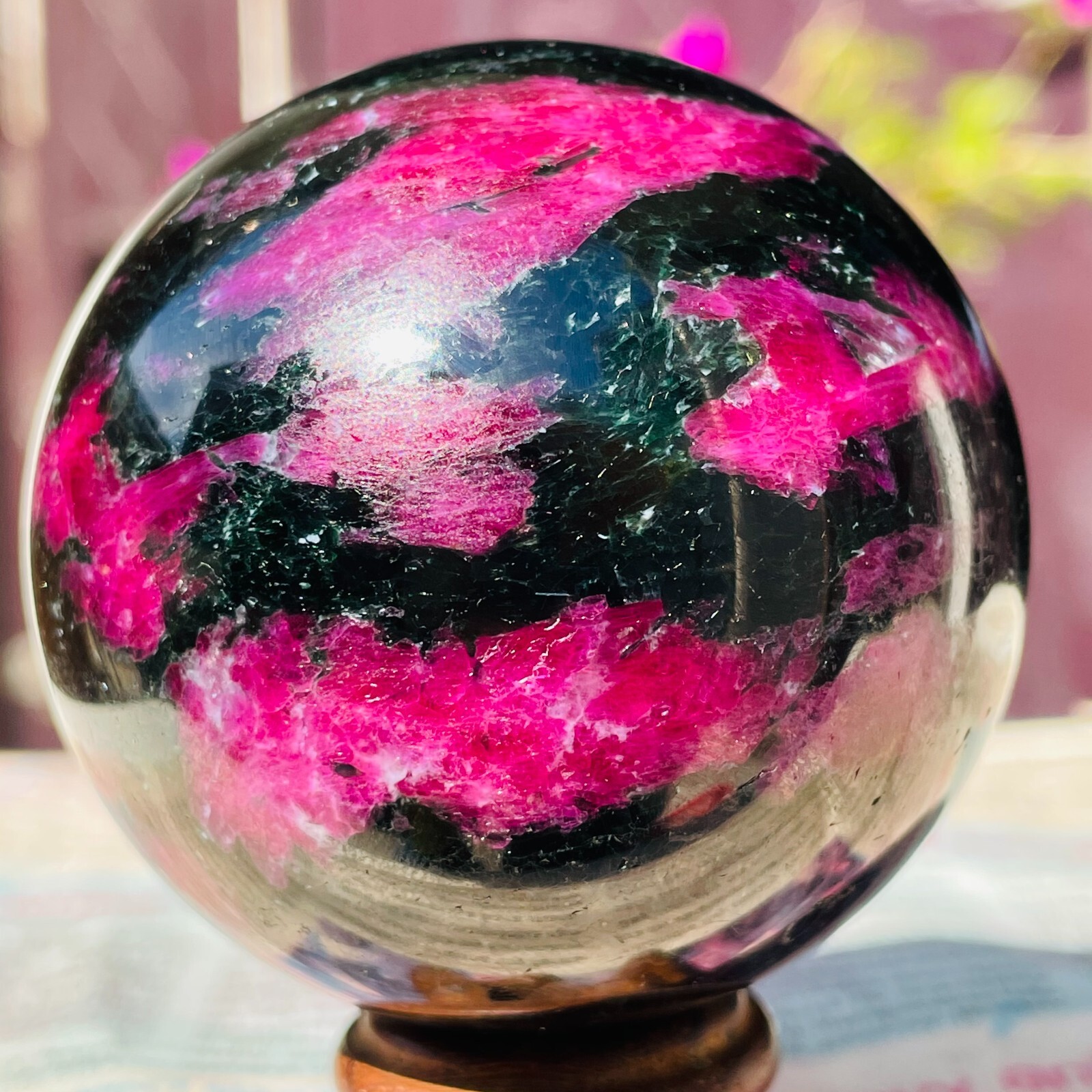 392g Natural Ruby Zoisite Quartz Crystal Gemstone Sphere Ball Specimen Healing