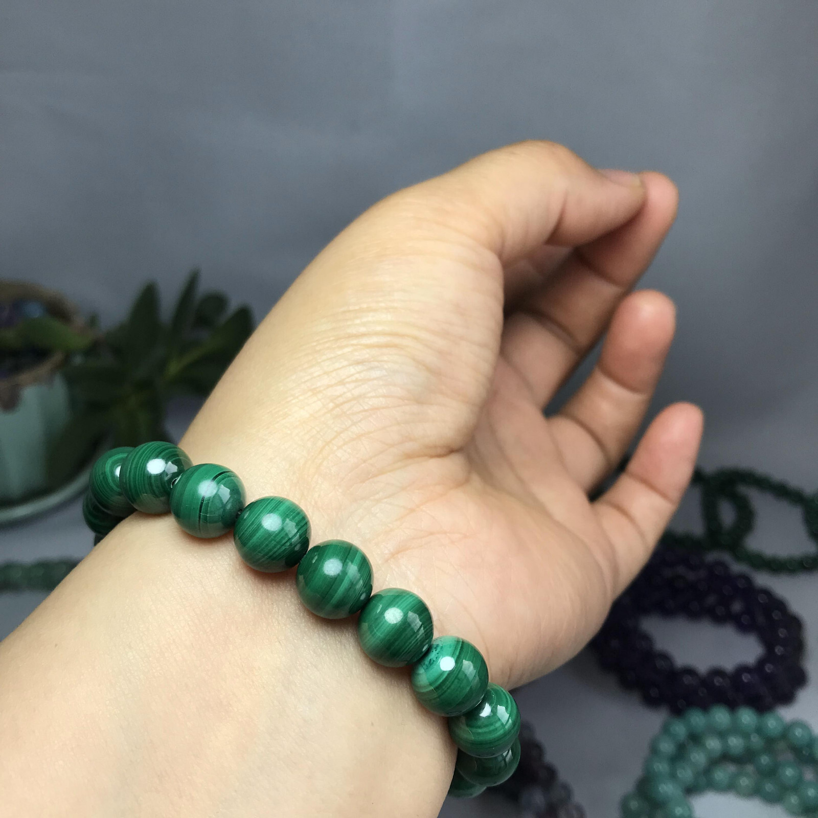 Natural malachite Polish stone bracelets Crystal ball sphere Specimen 10mm 40g