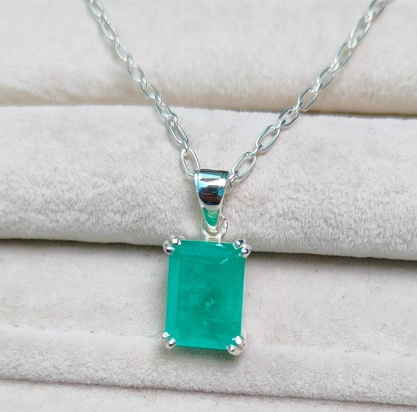 Natural Green Emerald 21 Ct 925 Silver Emerald Shape Pendant IGL Loose Gems 6LHS