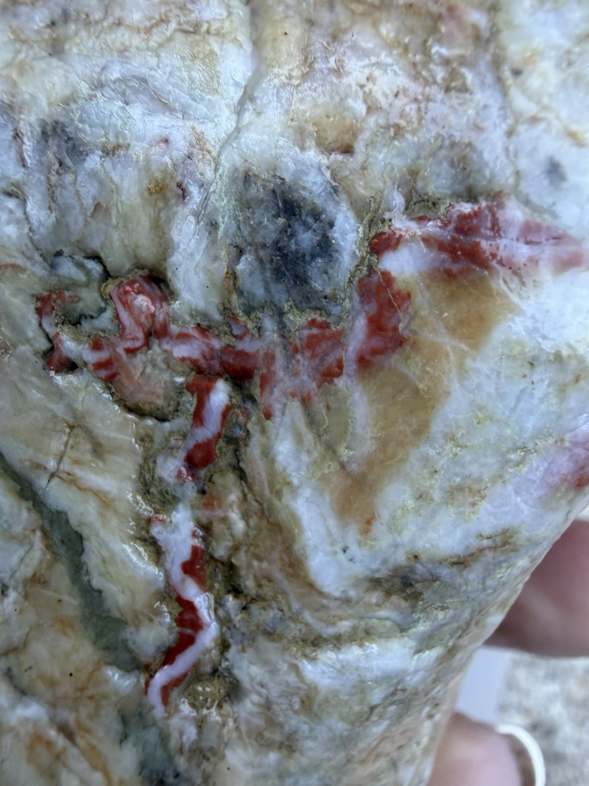 Quartz River Stone Red Jasper Veins Green Serpentine Natural Mineral Specimen