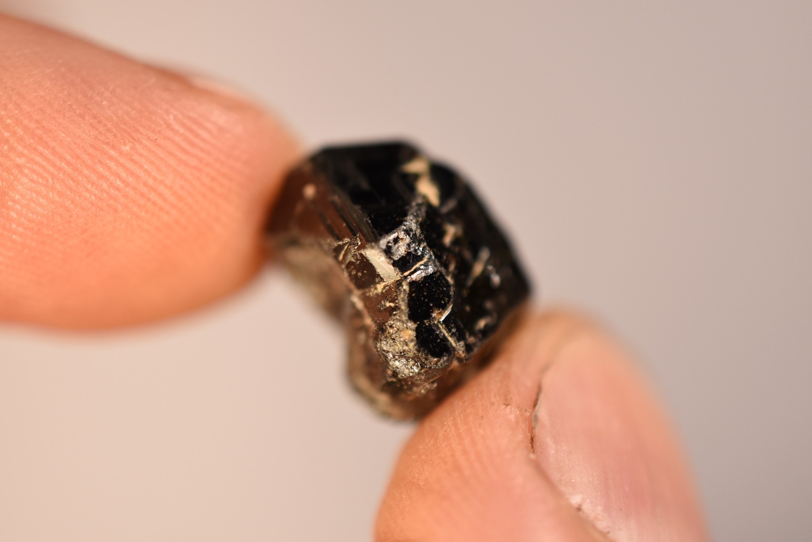 *AUSTRALIAN* CASSITERITE Crystal 1.6cm 6.5g Natural Tin Specimen, Elsmore NSW