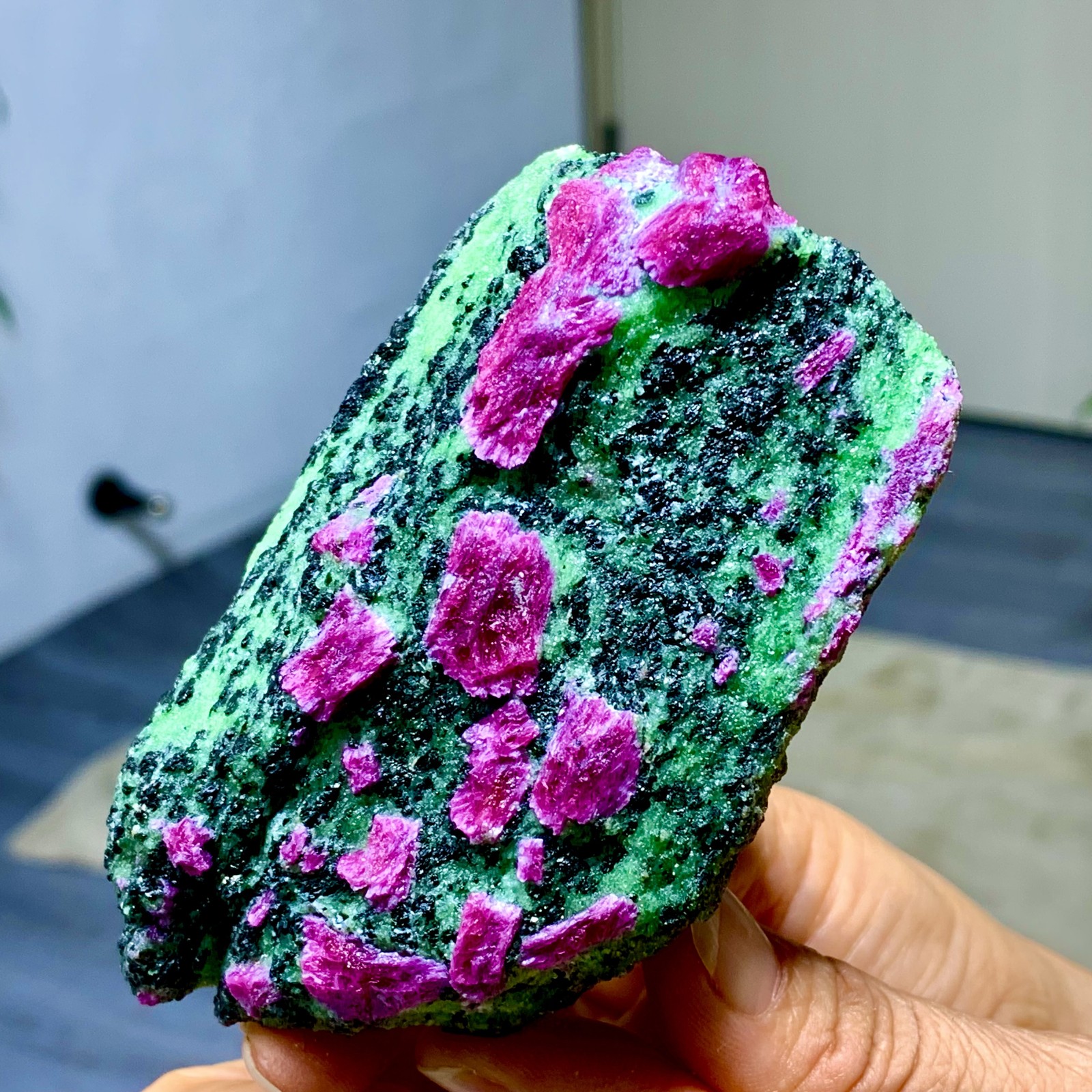 350G Natural green Ruby zoisite (anylite) crystal Chakra Healing Energy