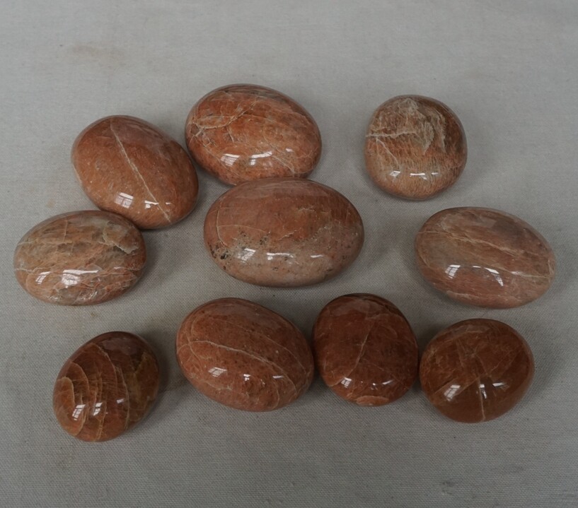 2.2LB 10Pcs Natural Orange Moonstone Crystal Palm Stones Healing Madagascar Bulk