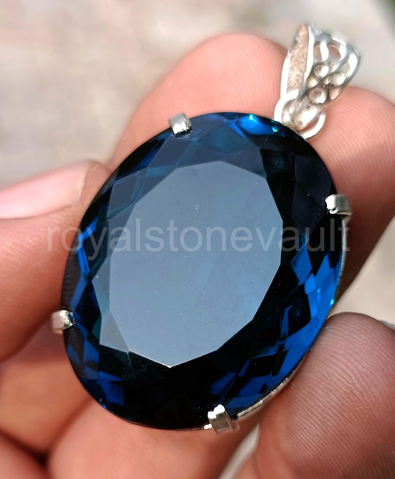 110.00 Ct Natural Tourmaline Oval Shape Pendant 925 Silver Free Chain IGL 6FHM