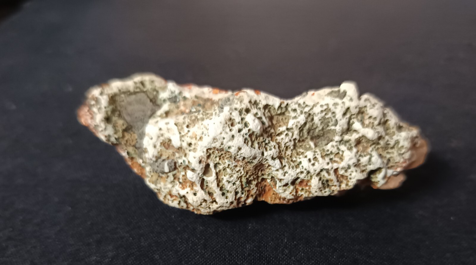HEULANDITE WITH APOPOLLLITE NATIURAL MINERALS STONE