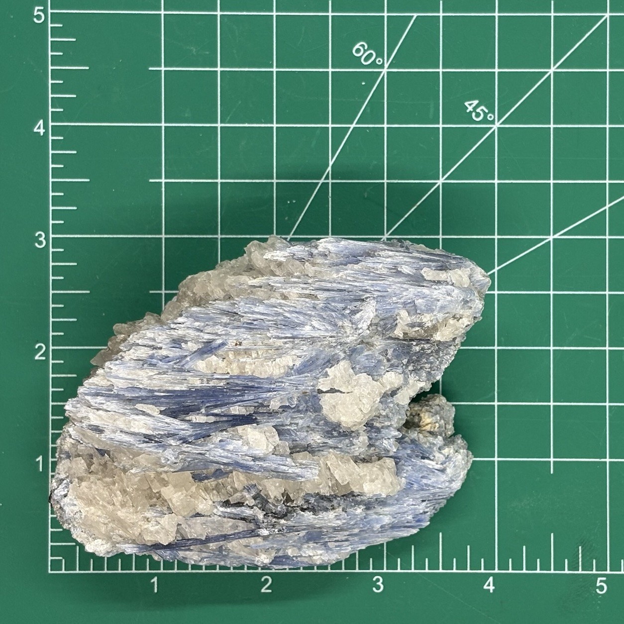Natural beautiful Blue KYANITE with Quartz Crystal Specimen 413g