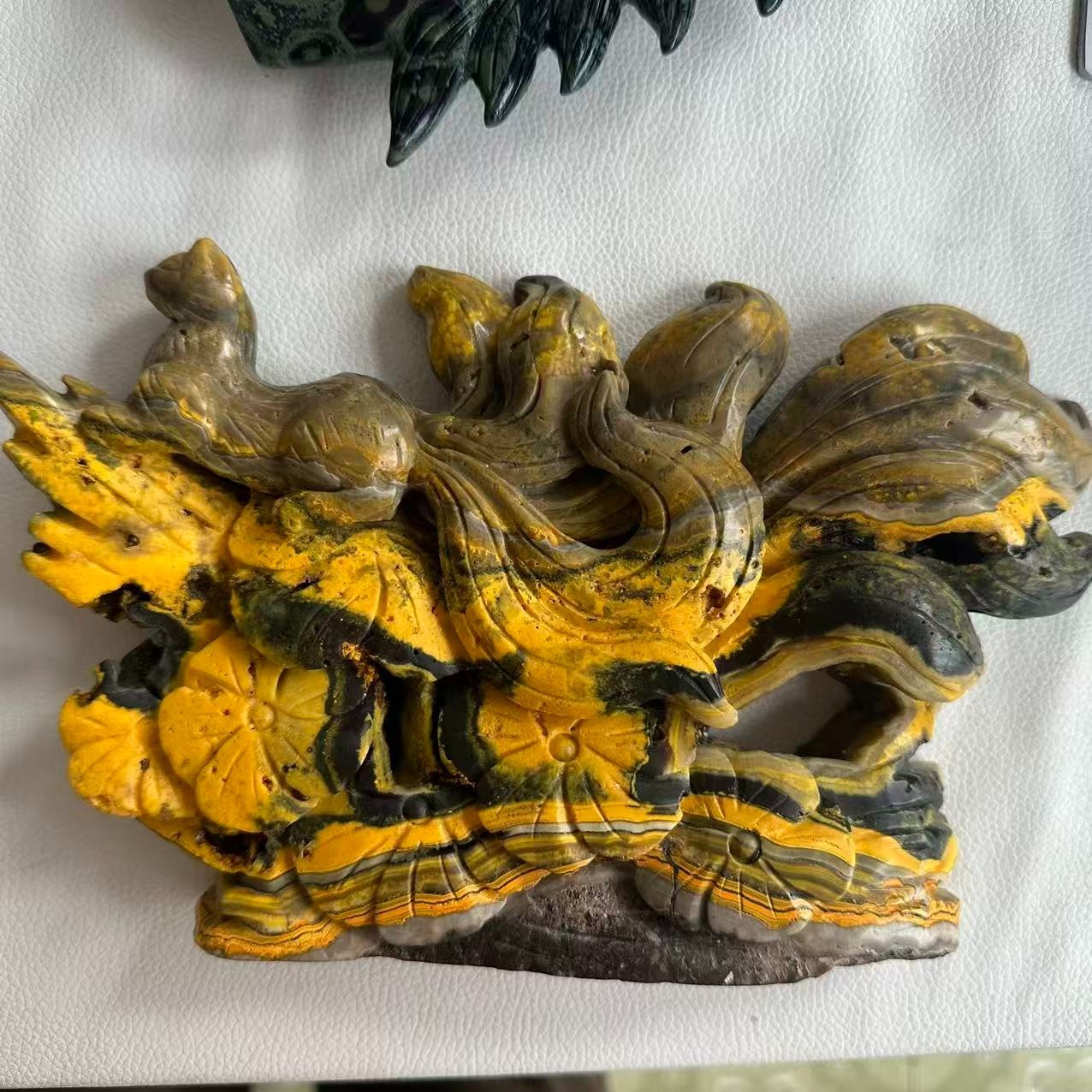 3.03LB Natural bumblebee Quartz Carved nine-tailed fox Skull Crystal Reiki Decor