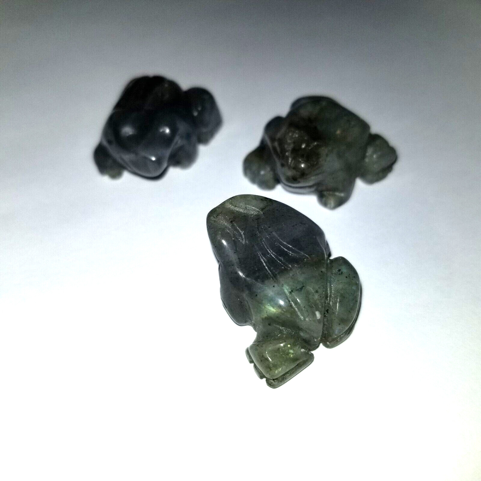 2pc – Tumbled Pocket Frog Labradorite figurine Crystal Gemstones