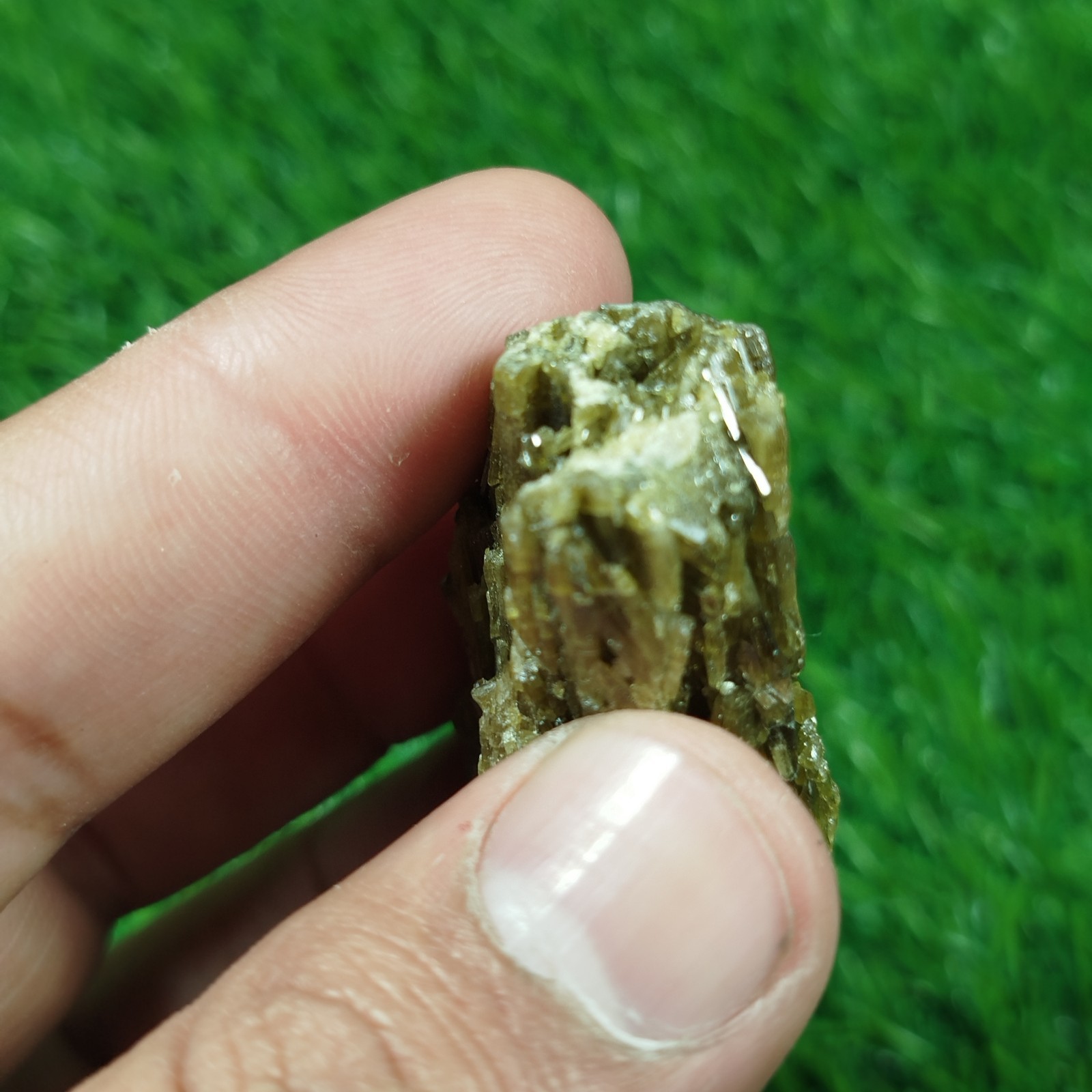 Epidote Crystal With Nice Luster From Skardu Pakistan 41 Grams