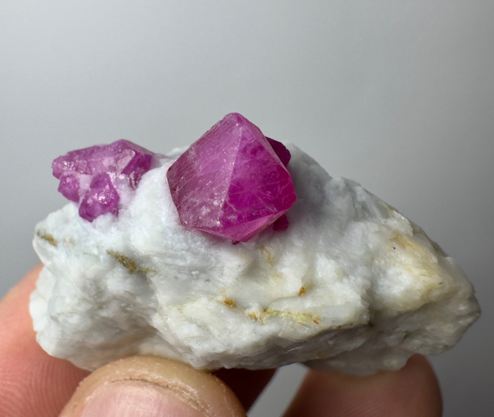 147 Ct Natural Ruby Crystal On Matrix From Jegdalak Afghanistan