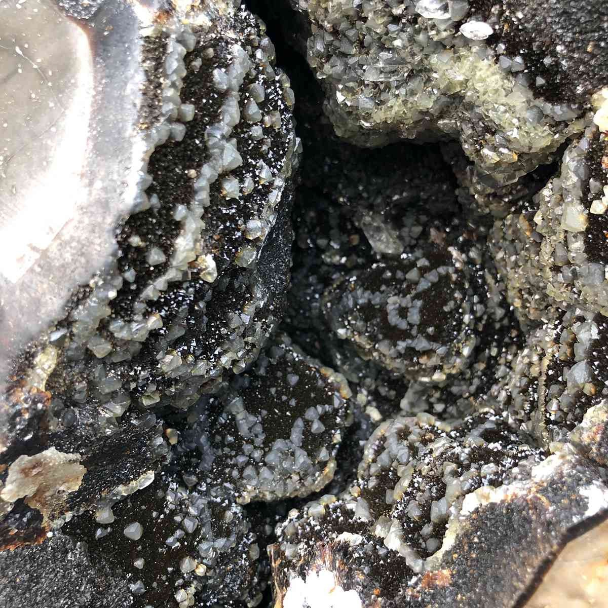 10.9KG Natural Turtle Back Stone Dragon Crystal Cave Crack Gem Healing 4355