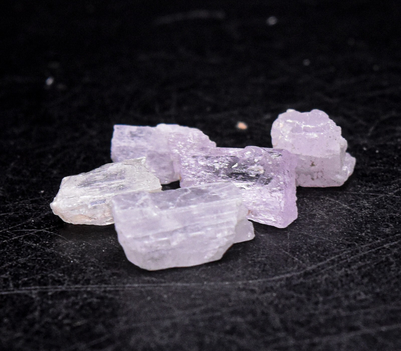 13.5ct 5pcs Translucent Kunzite Rough Natural Gemstone Minerals – Afghanistan