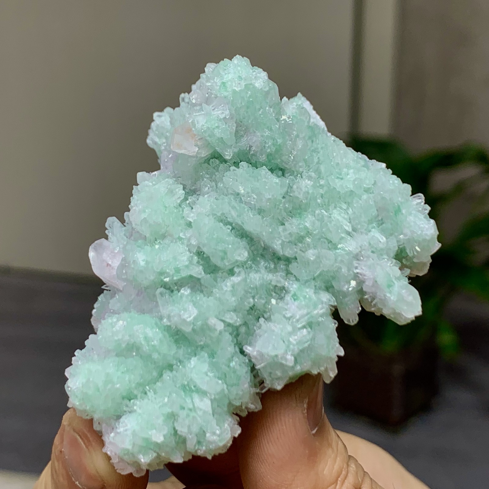 90G Rare green Phantom Strawberry Crystal Clusters Mineral Specimen