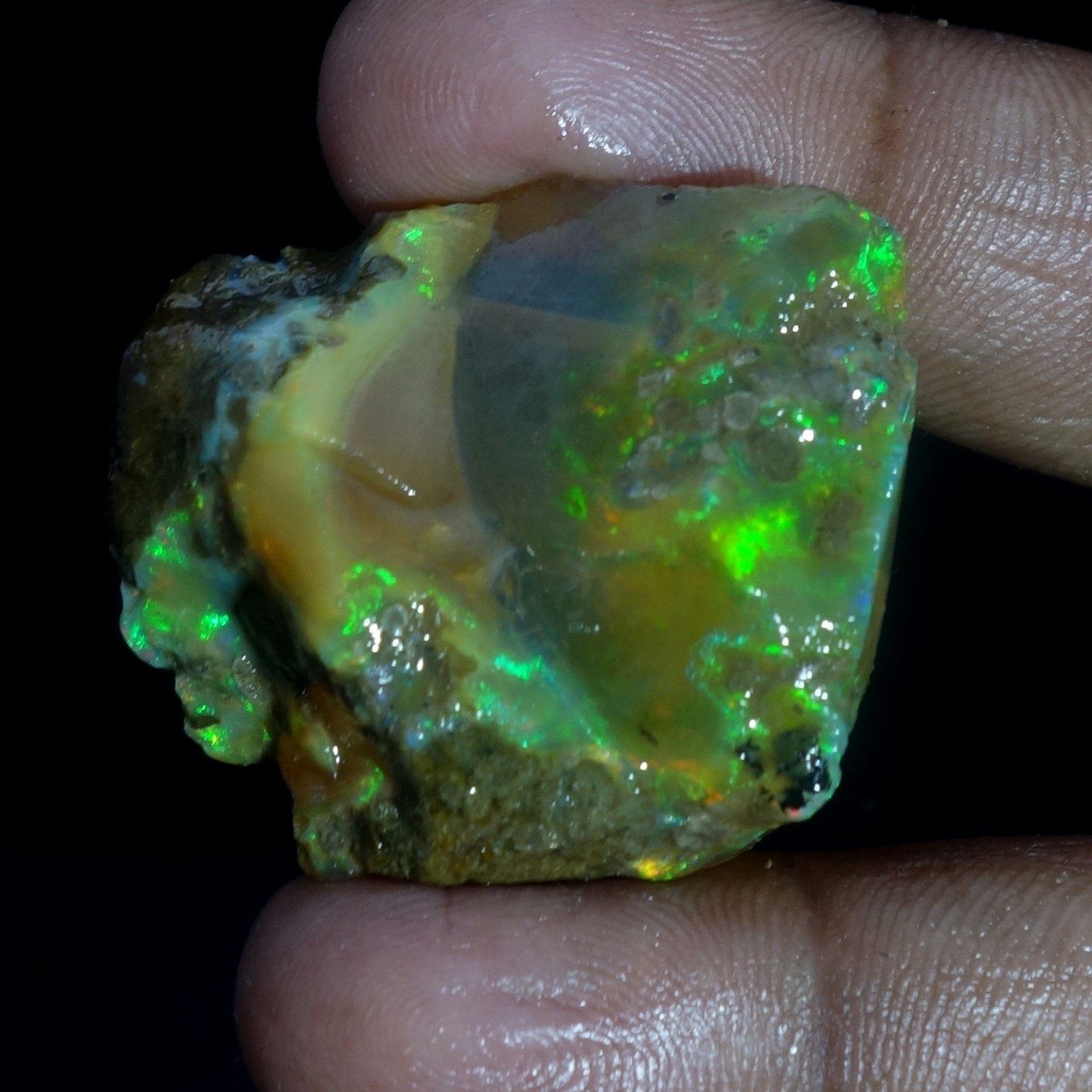 AA+ Ethiopian Oli Opal Rough Entreated Welo Opal Multi Fire Color Flash 86.80Cts