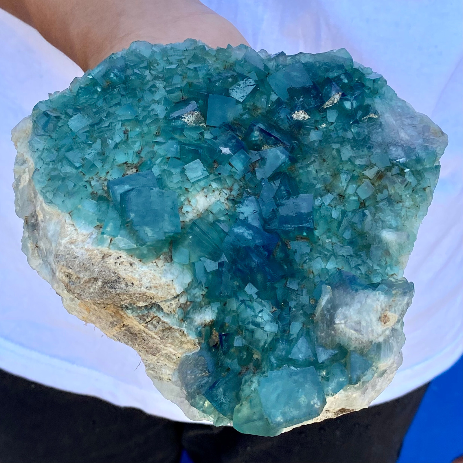 4.7LB natural super beautiful green fluorite crystal ore standard sample