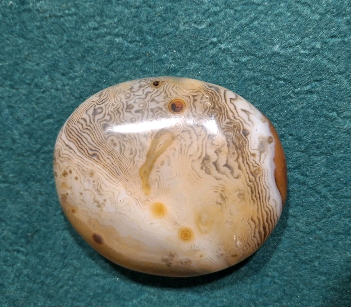 2 Natural Banded Carnelian Agate Crystal.Beautiful.