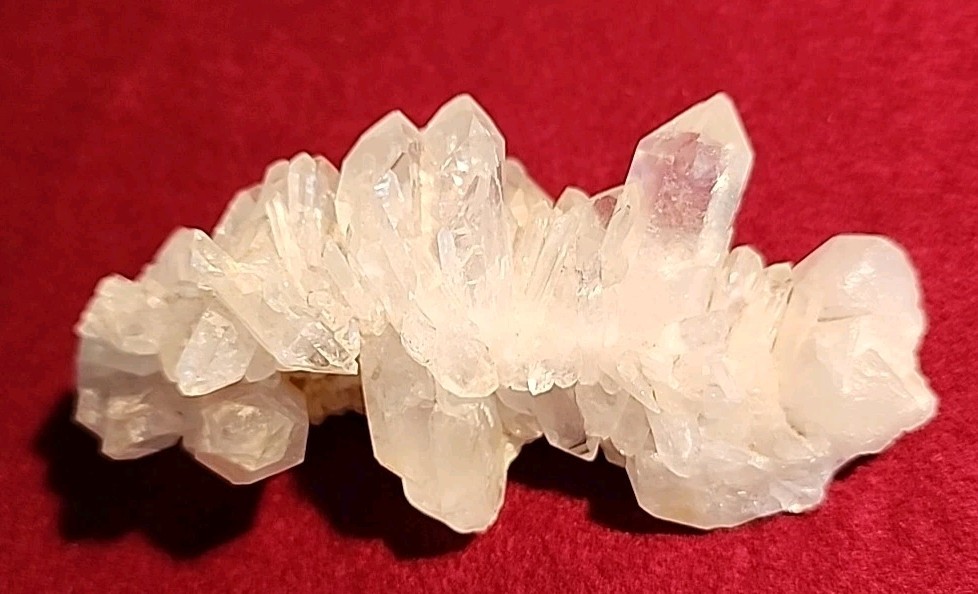 270g Natural Clear Quartz Crystal Cluster Mineral Specimen