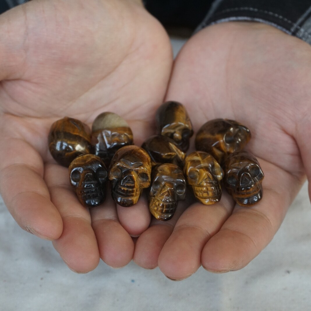 10 Pieces Tiny Natural Tiger Eye Quartz Crystal Skull Carving Polished Healing