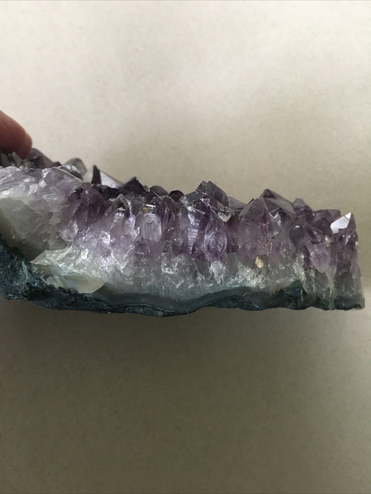 Stunning VERY LARGE amethyst geode crystal cluster 2lbs 3oz 6.5×4 Inches
