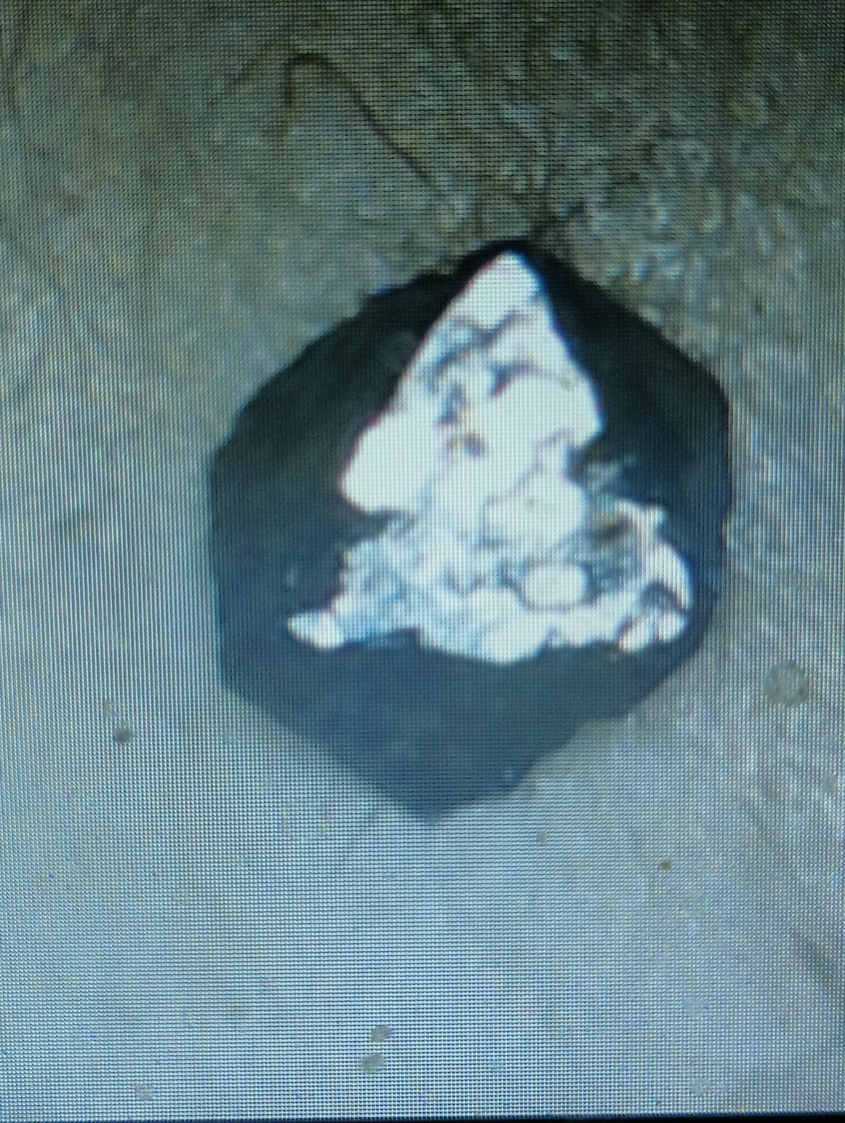 Wiccan Natural Rough Magnetite Crystal (Magnetic Diamond)