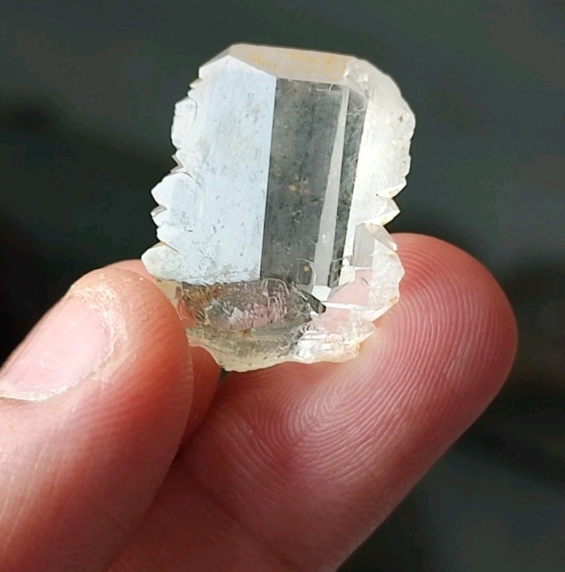 Close Gwindel Quartz (Twisted) Crystal With Good Luster & Nice Growth-Shalman,Pk