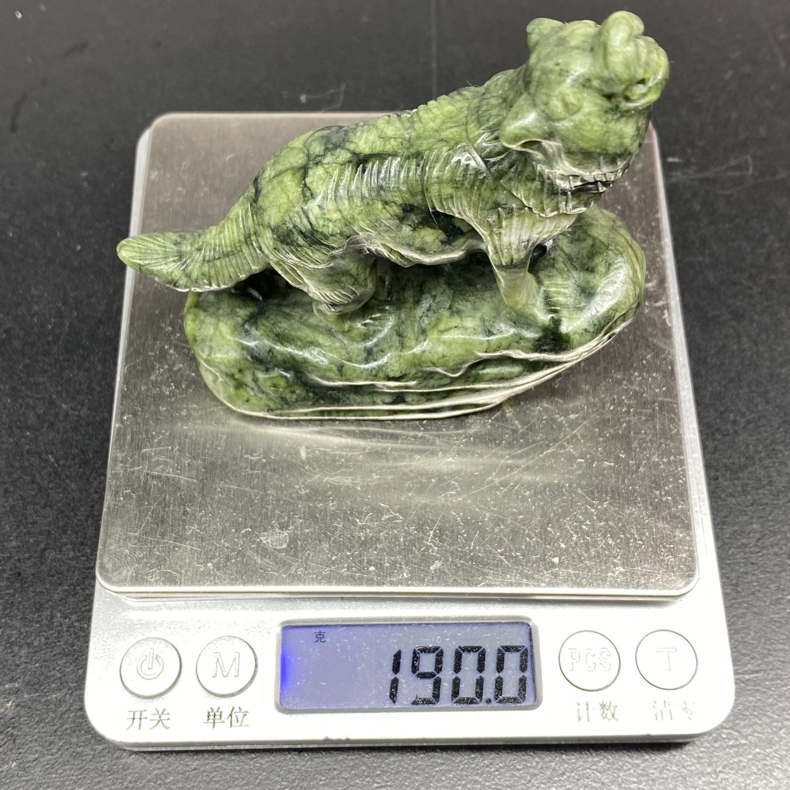 3.4” Natural Green Jade Quartz Crystal Carved Wolf skull reiki healing gift 1pc