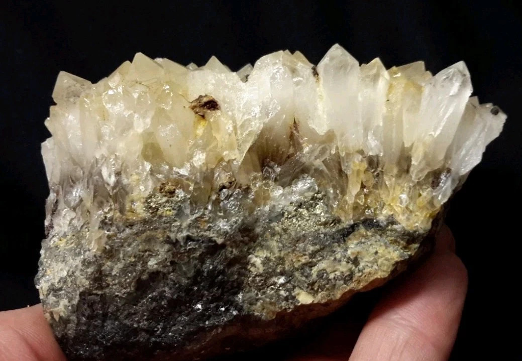 1LB 2 oz Natural 3.5″ QUARTZ Cluster from Chihuahua, Mexico