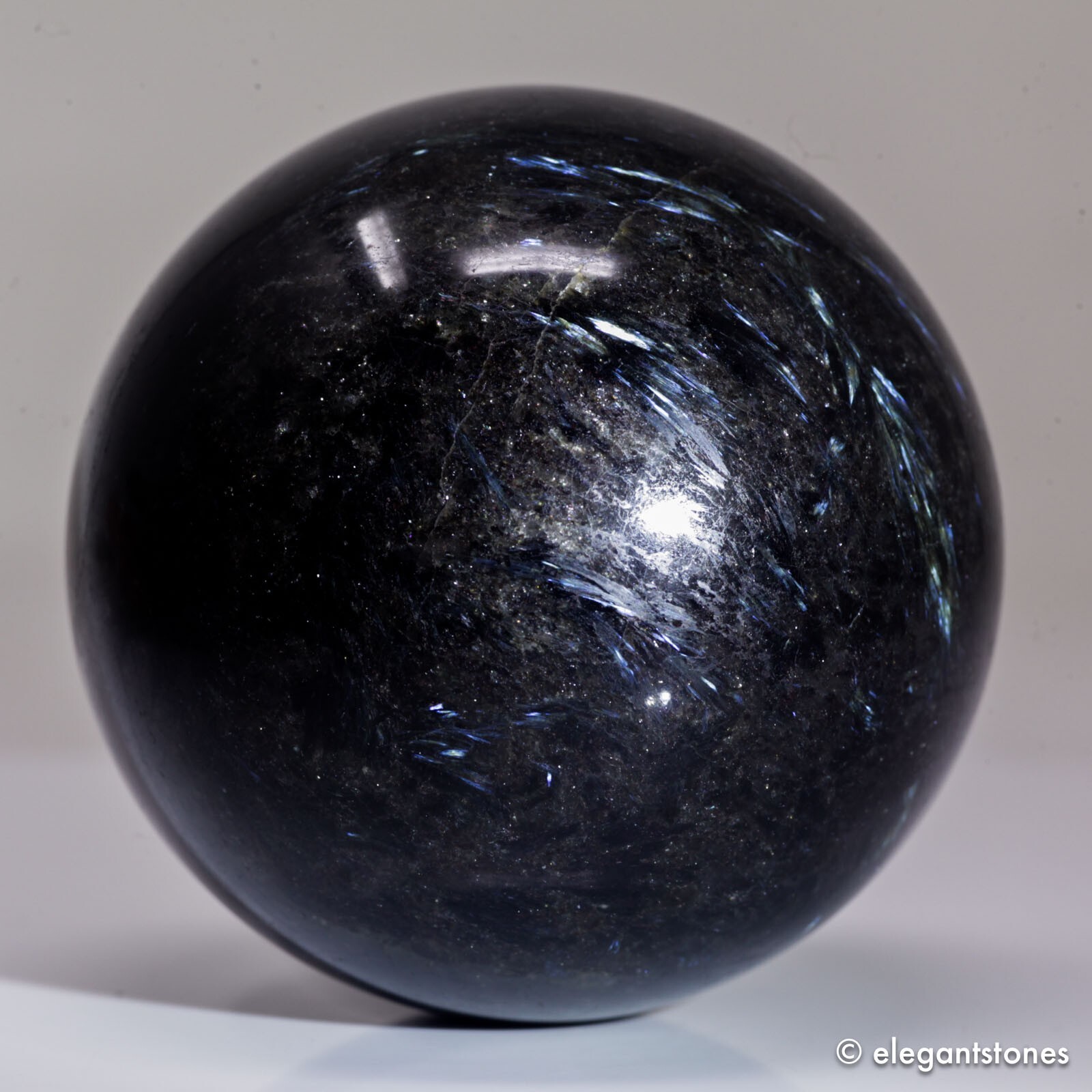 631g74mm Arfvedsonite Sphere Crystal Ball Blue Flash Fireworks Quartz Healing