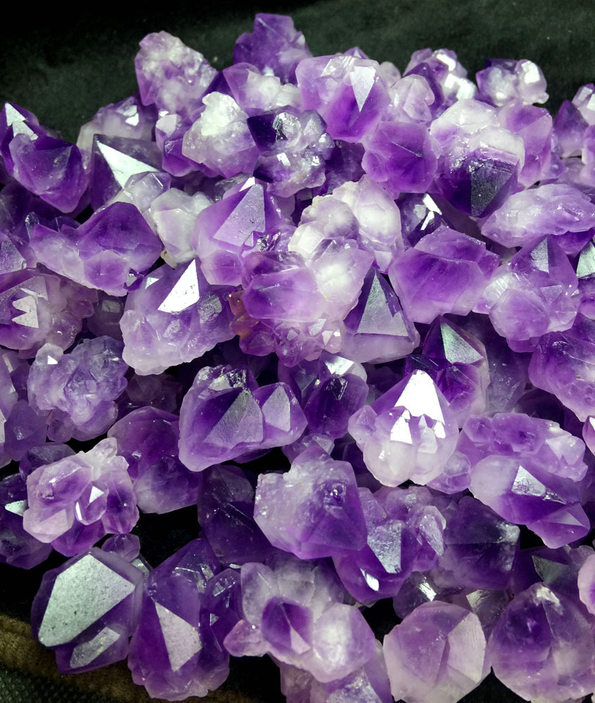 1PCS Raw Natural Beautiful Amethyst Skeletal Quartz Crystal Specimen