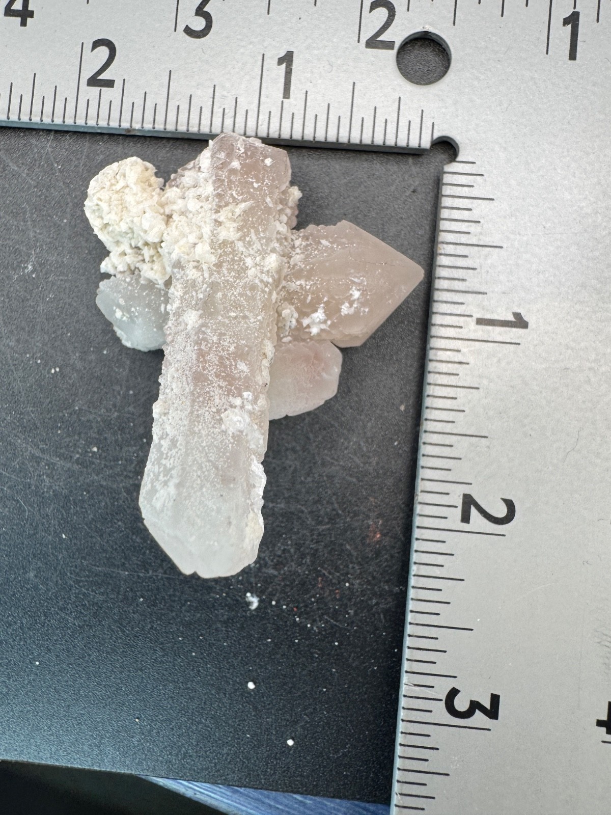 6495 Pink Candle Quartz with Petal Calcite Bright UV Inner Mongolia 30g