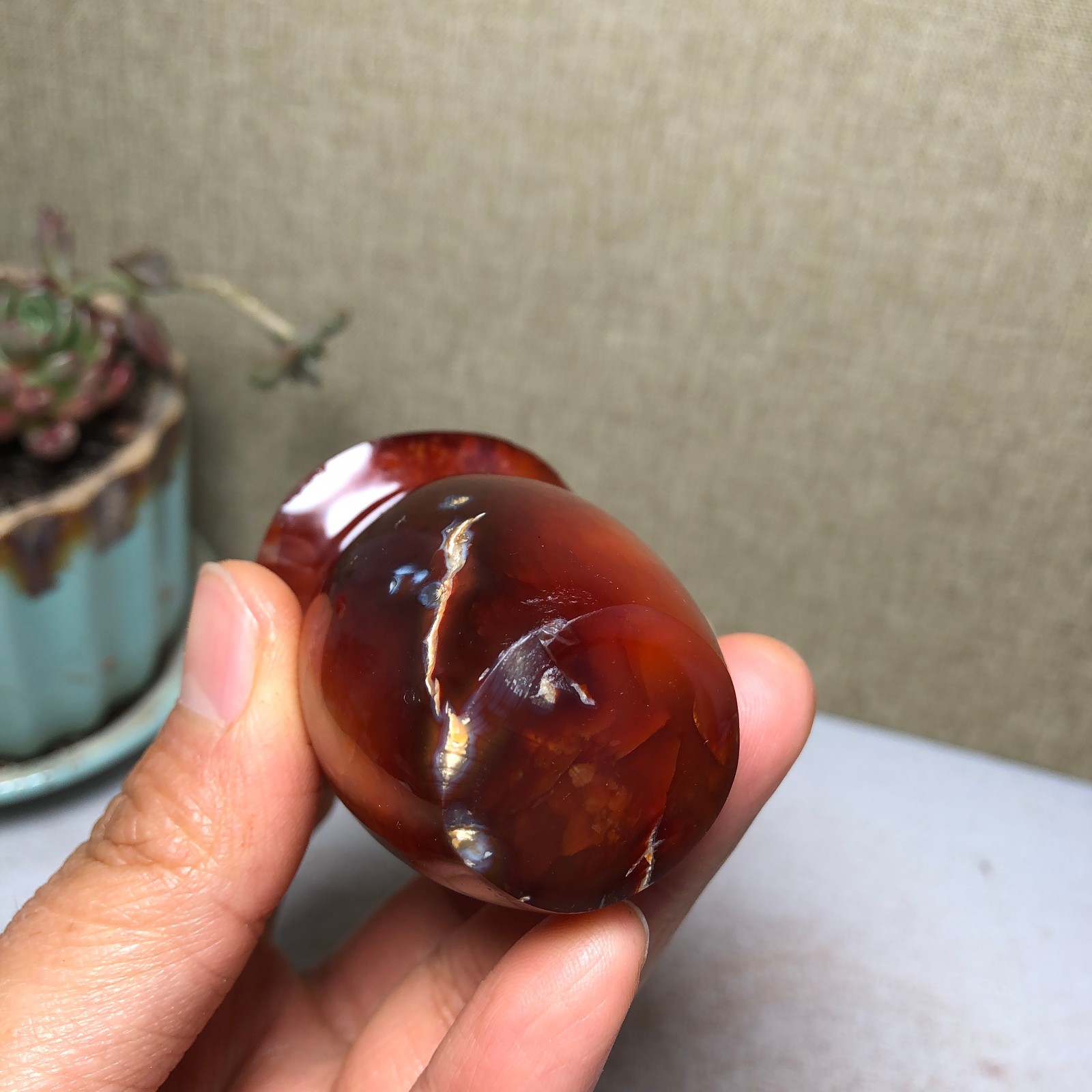 62-40-40mm Rare NATURAL red agate mushroom polishing Crystal specimen 141g A3770