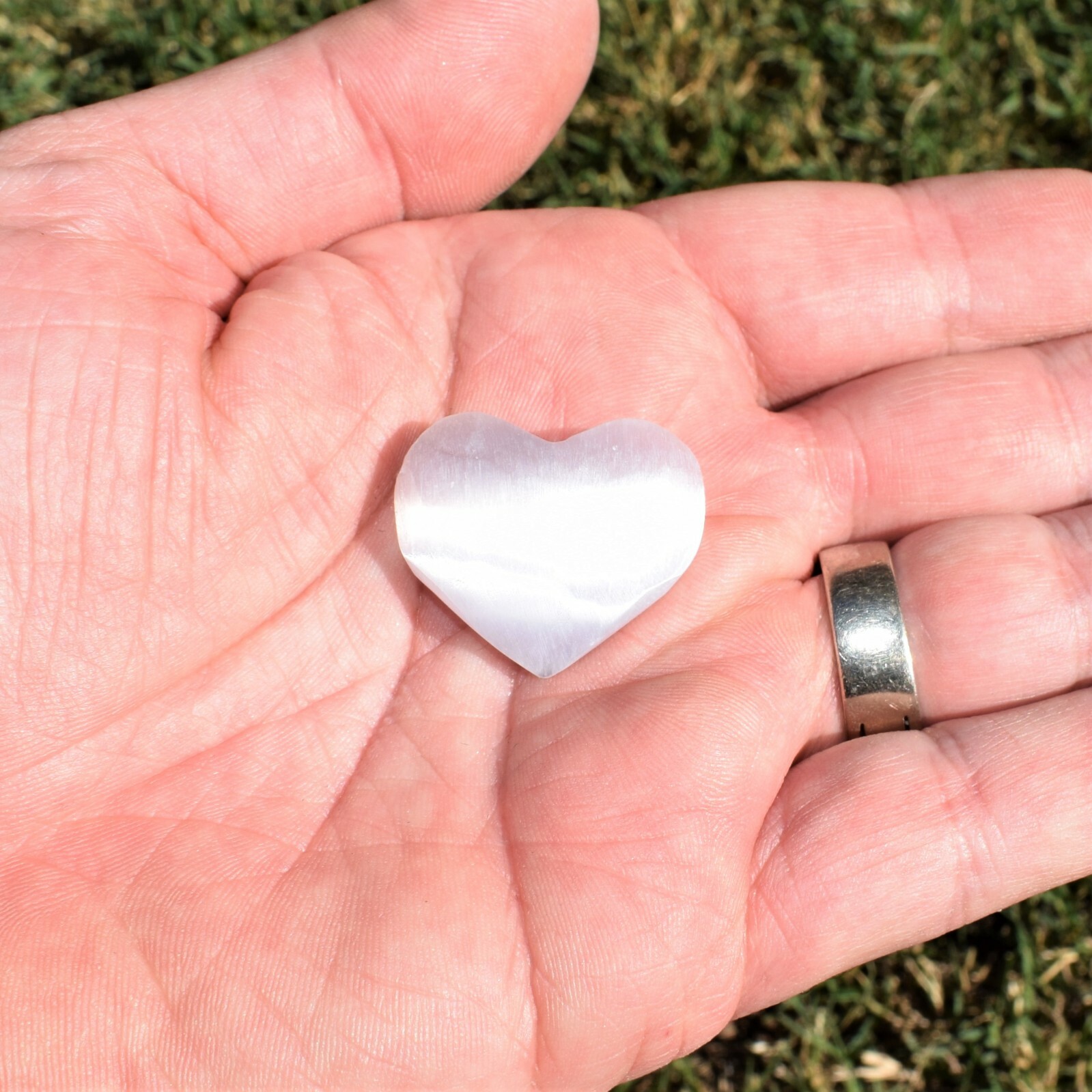 [1] Premium CHARGED Rose Quartz Crystal 8mm Stretchy Bracelet + Selenite Heart