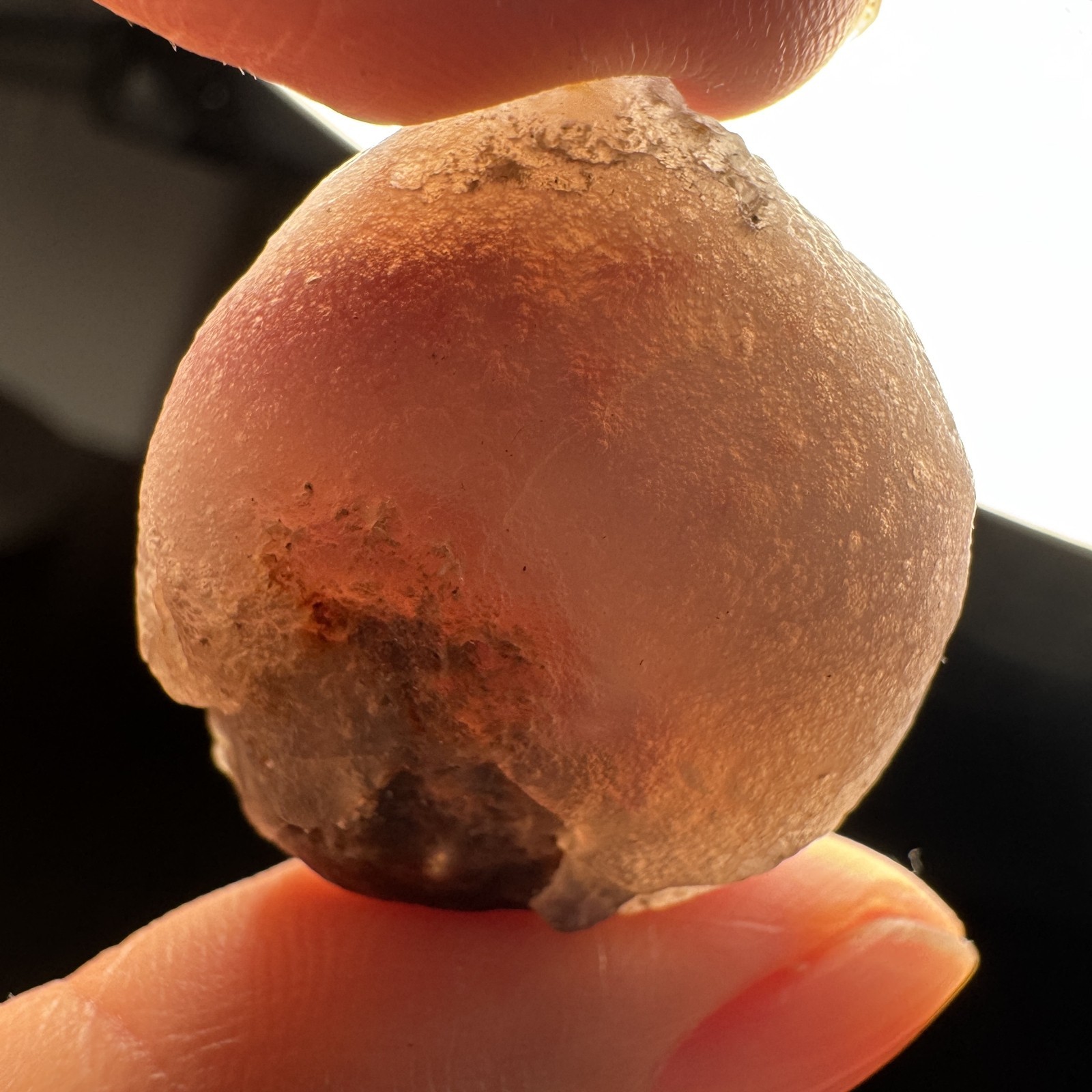 2.8cm/22g Natural Alxa Gobi Candy Agate Ice Crust & Pink Eyes #6619