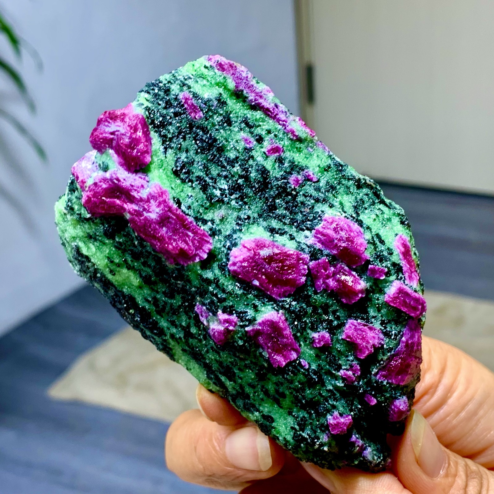 350G Natural green Ruby zoisite (anylite) crystal Chakra Healing Energy